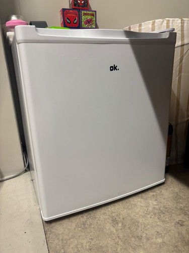 Mini frigo bianco - ok.,